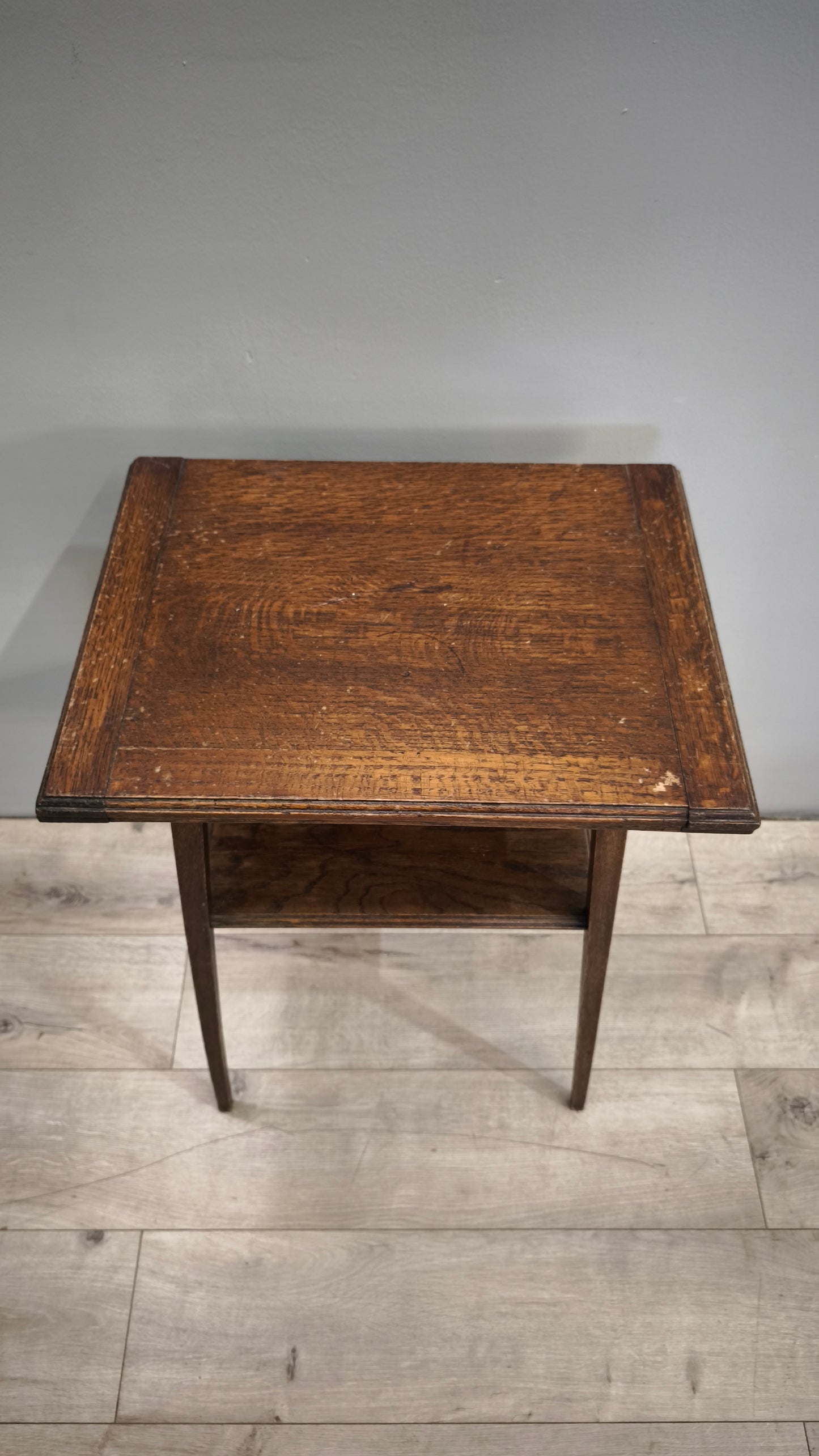 89942 Tavolino da gioco in legno con piano apribile