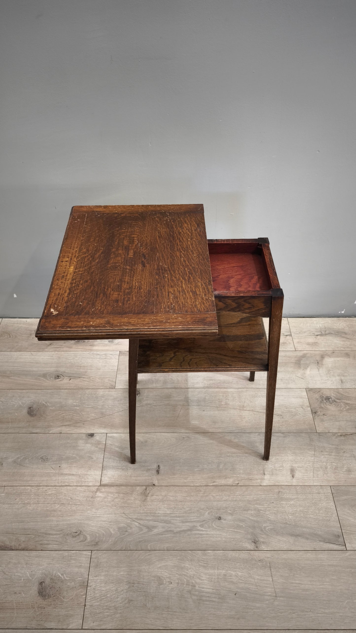 89942 Tavolino da gioco in legno con piano apribile