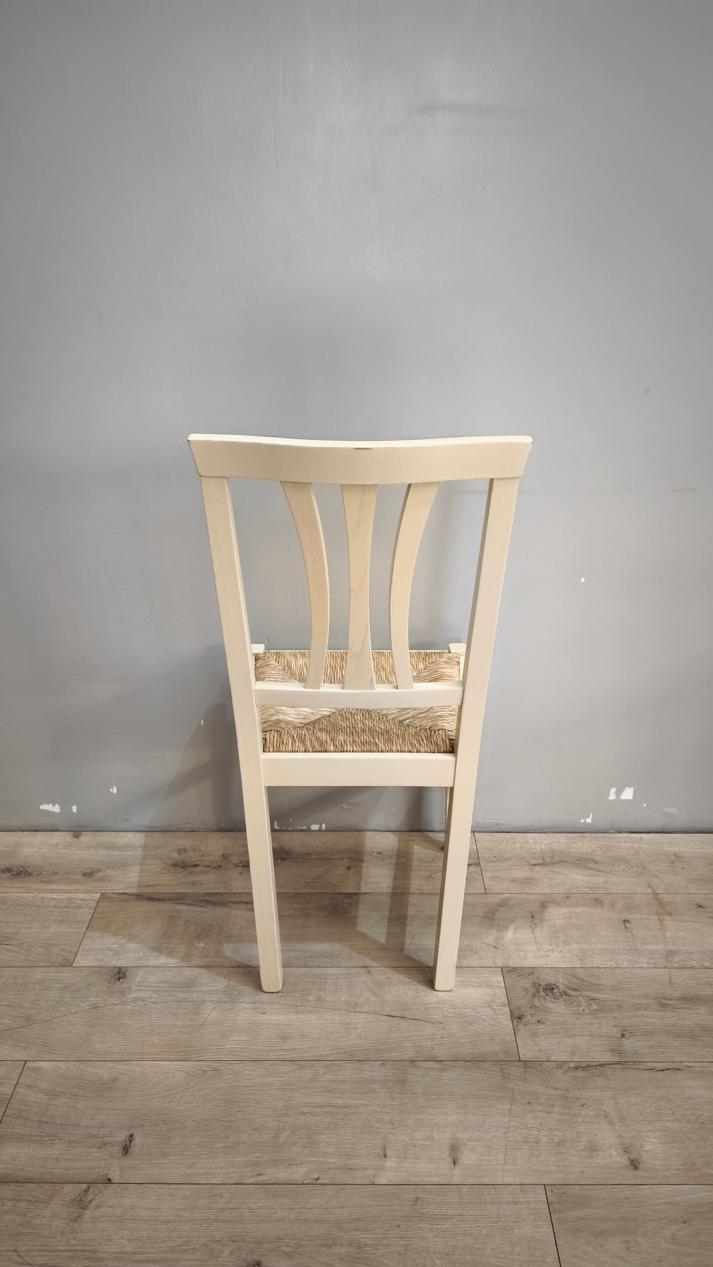 90043 Set n 4 sedie color tortora con seduta in paglia