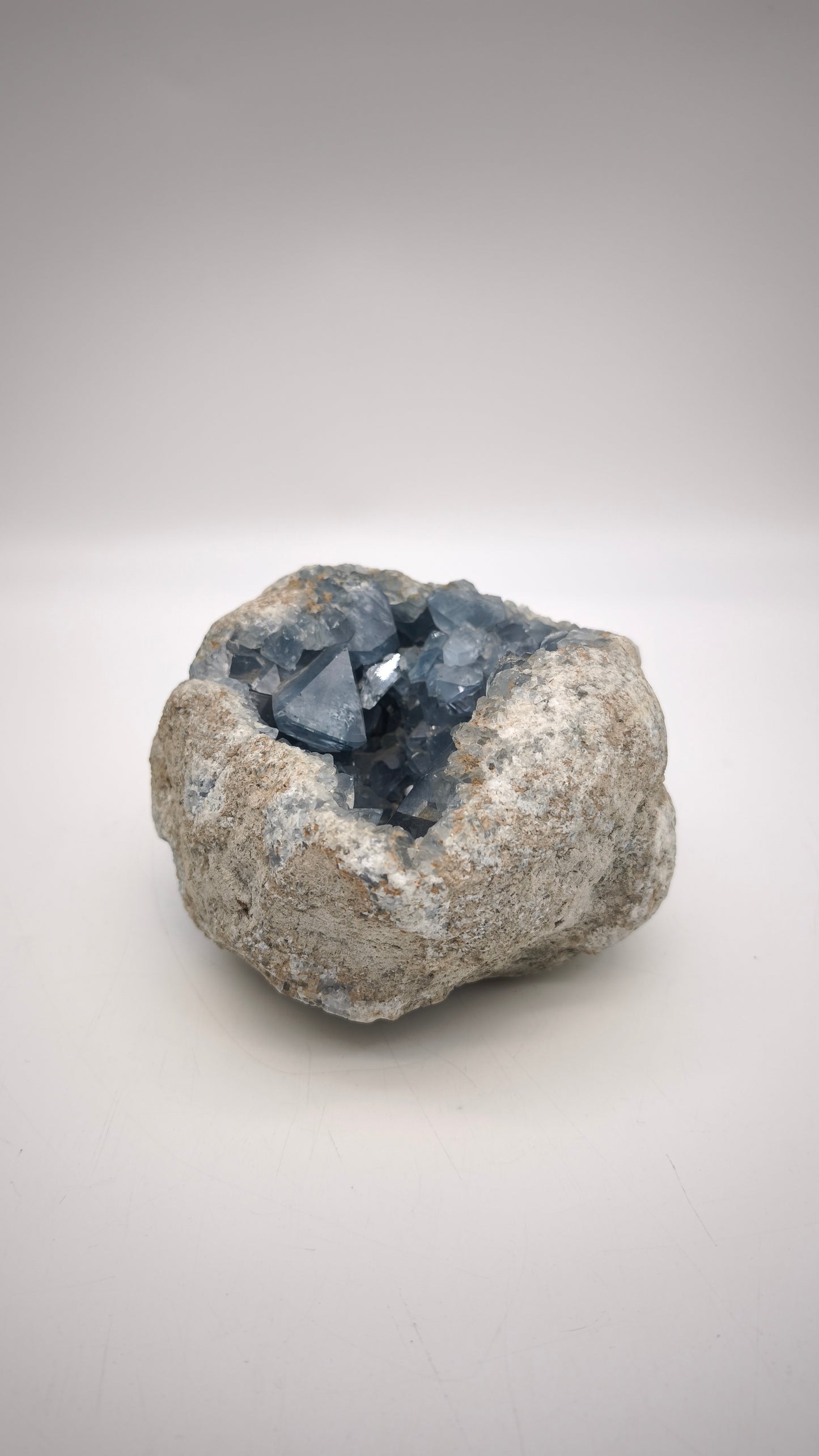 89756 Geode di Celestina (Kg 3,5)