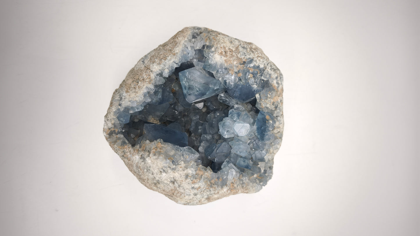 89756 Geode di Celestina (Kg 3,5)