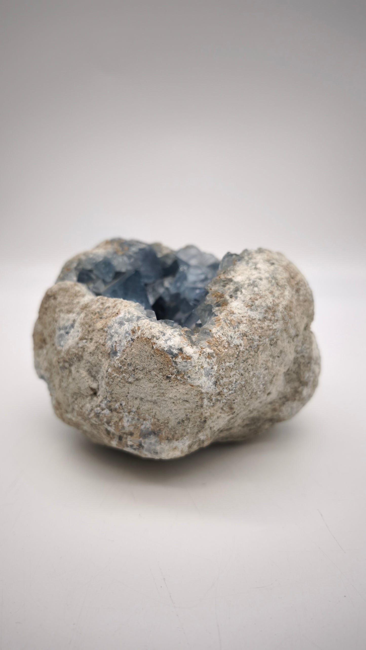 89756 Geode di Celestina (Kg 3,5)