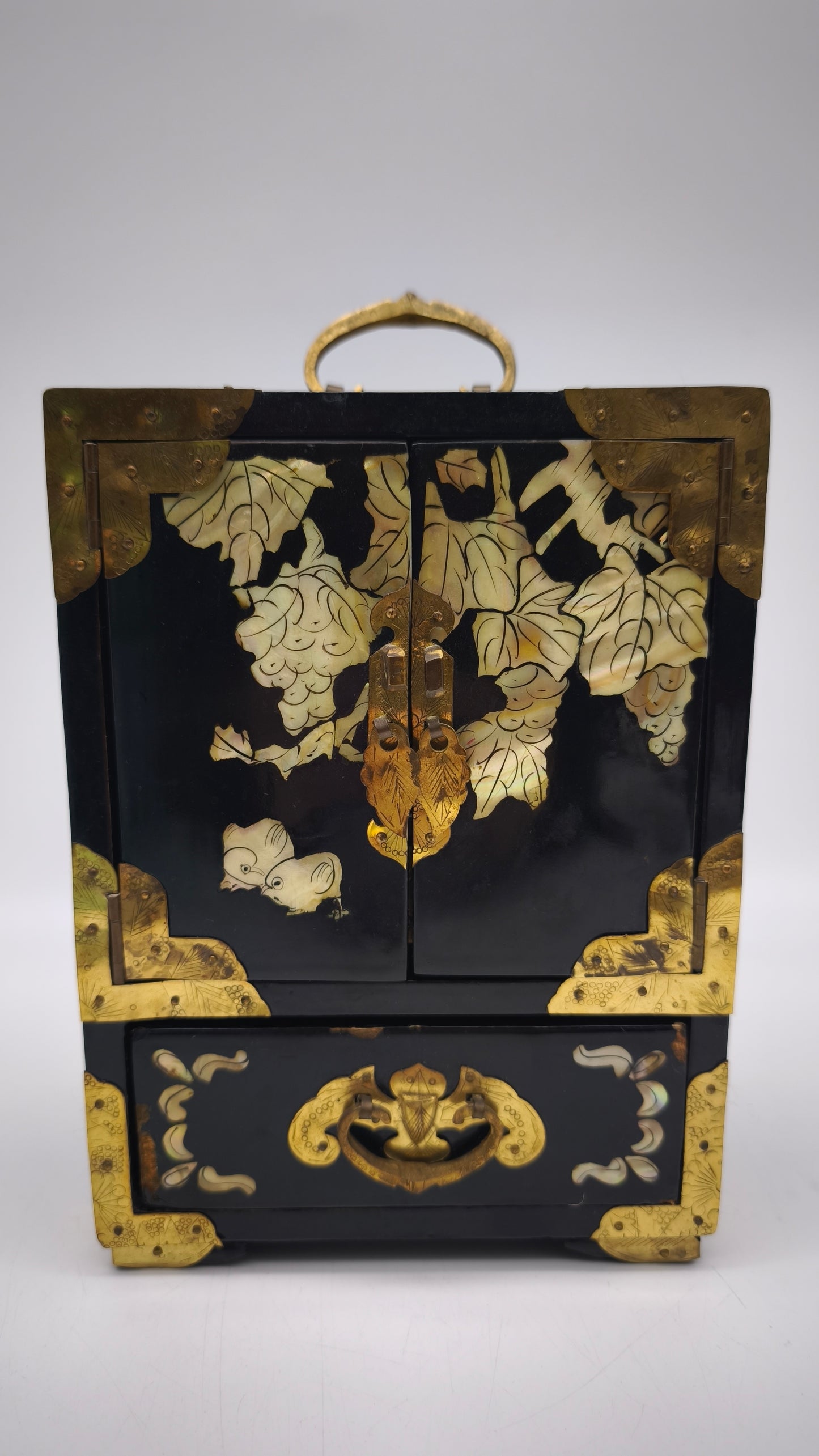 89917 Portagioie in stile orientale