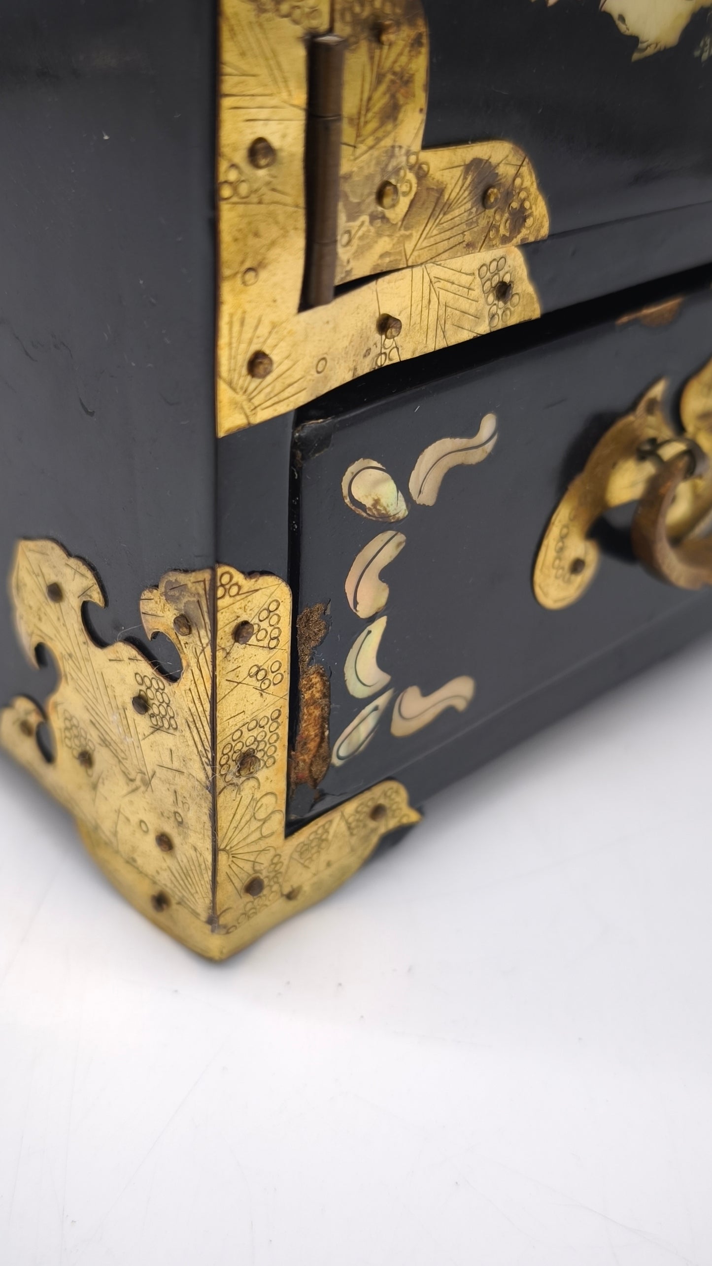 89917 Portagioie in stile orientale