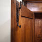 89988 Armadio due ante in legno massello