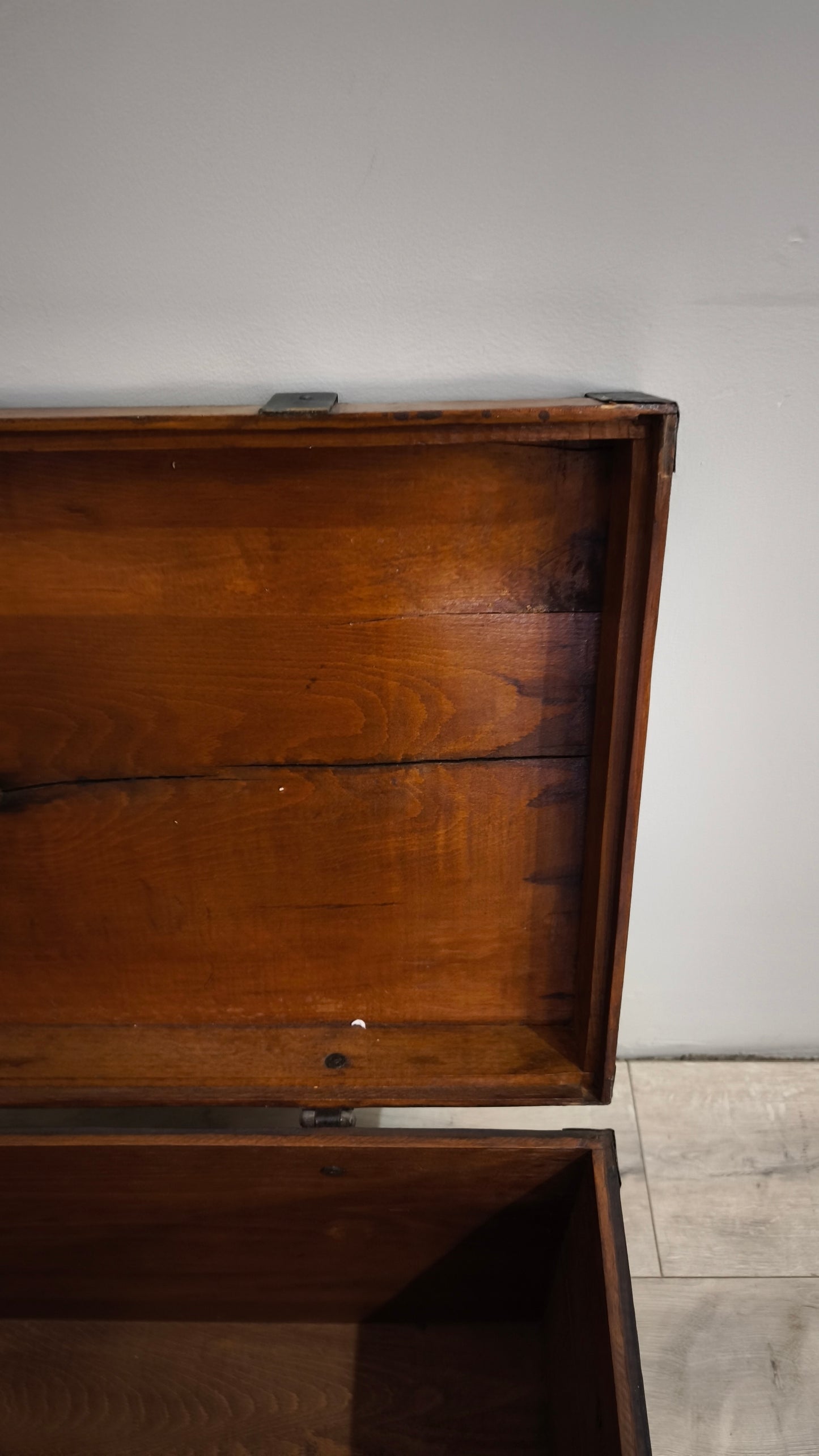 90070 Baule in legno e ferro