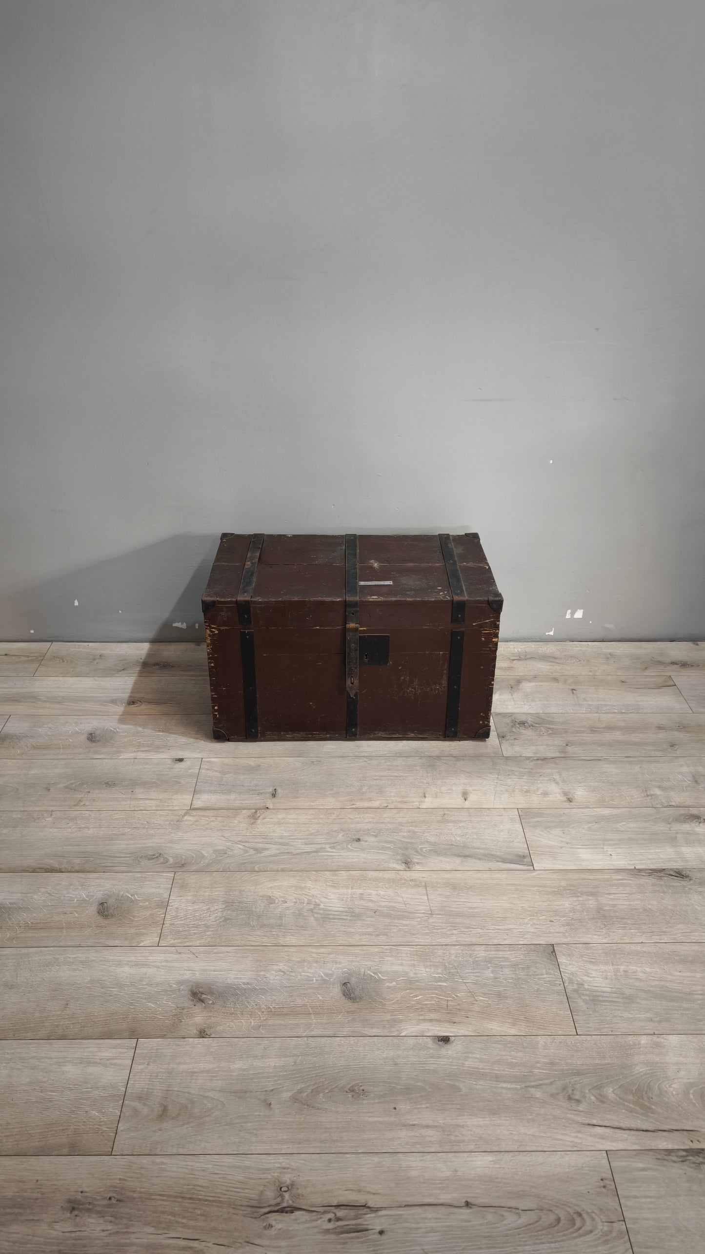 90076 Baule in legno e ferro