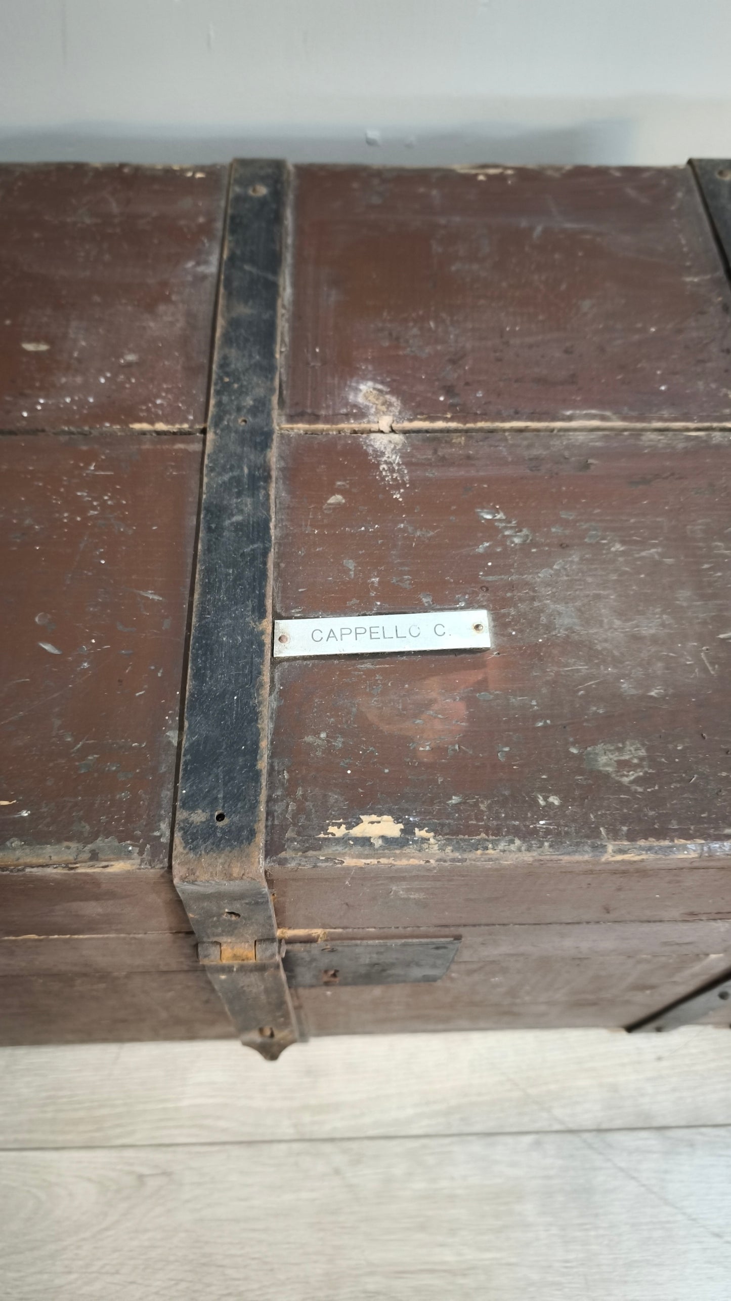 90076 Baule in legno e ferro