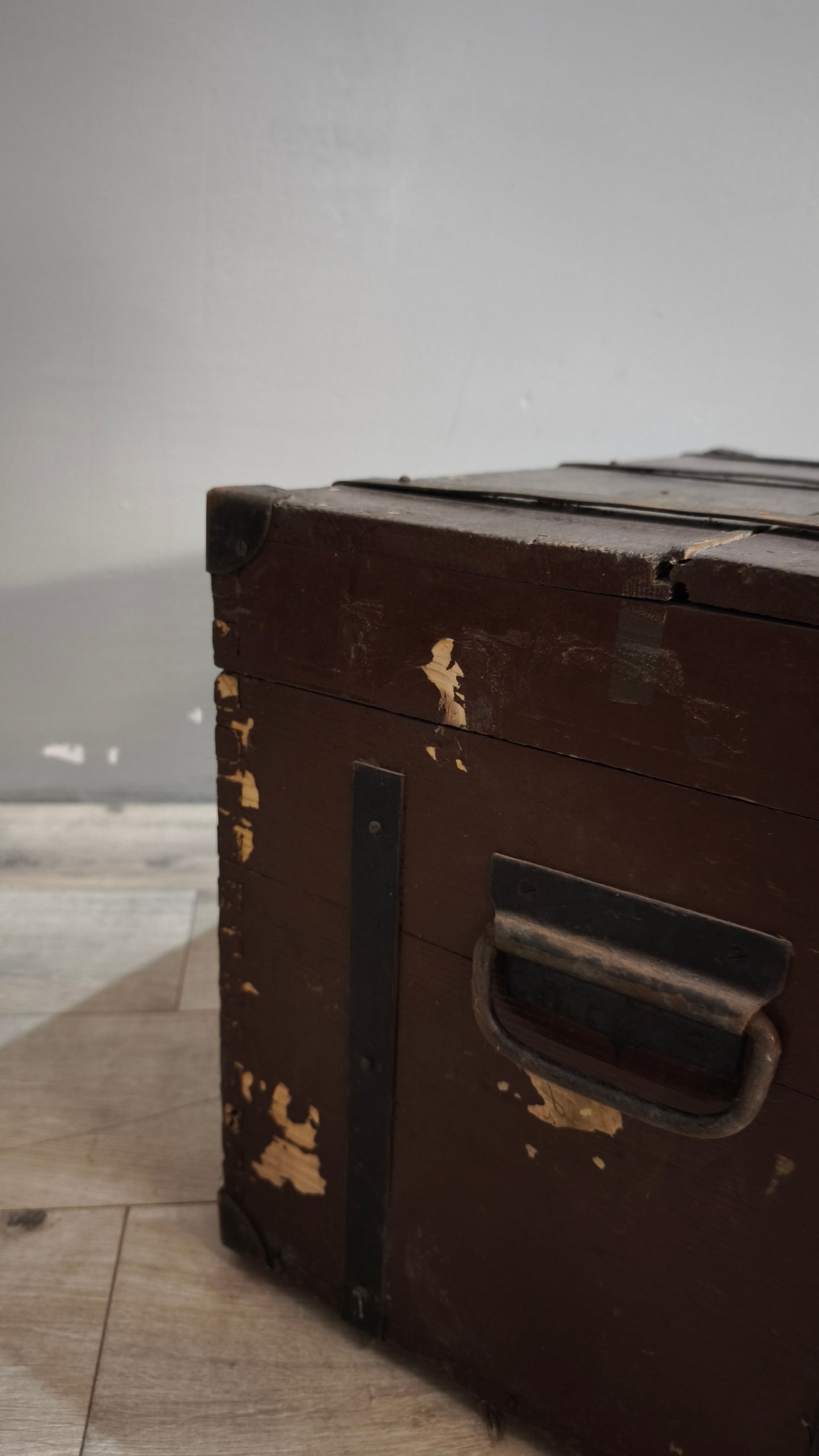 90076 Baule in legno e ferro