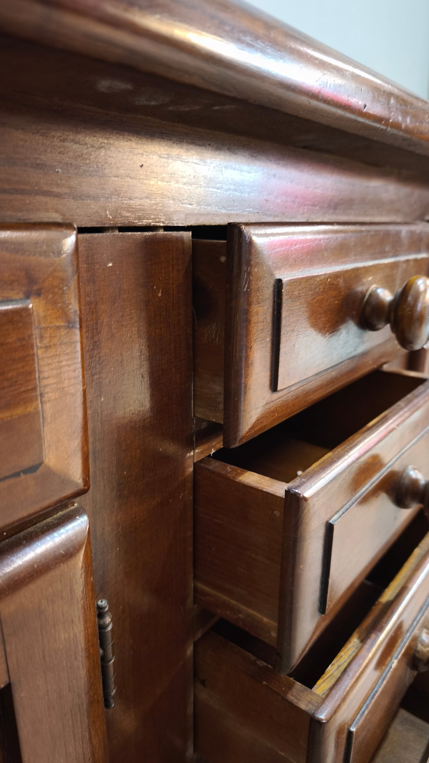 90149 Servante in legno massello