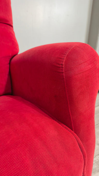 90184 Poltrona elettrica in tessuto rosso