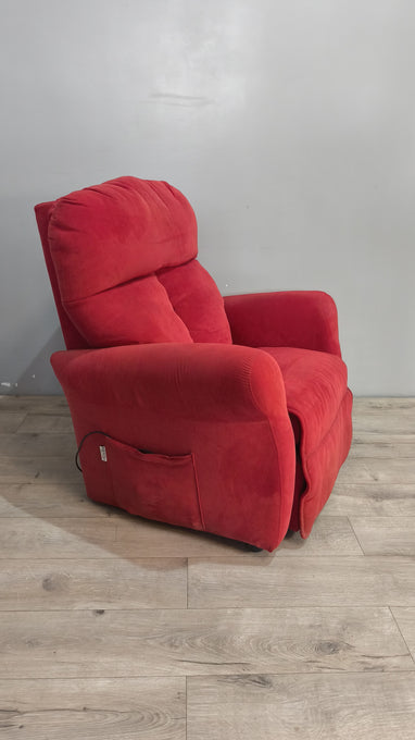 90184 Poltrona elettrica in tessuto rosso