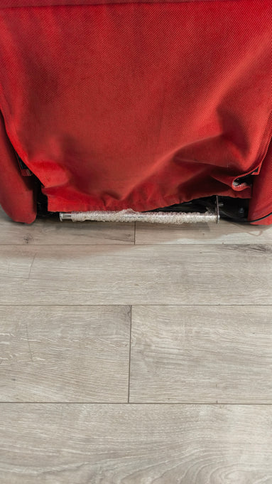 90184 Poltrona elettrica in tessuto rosso