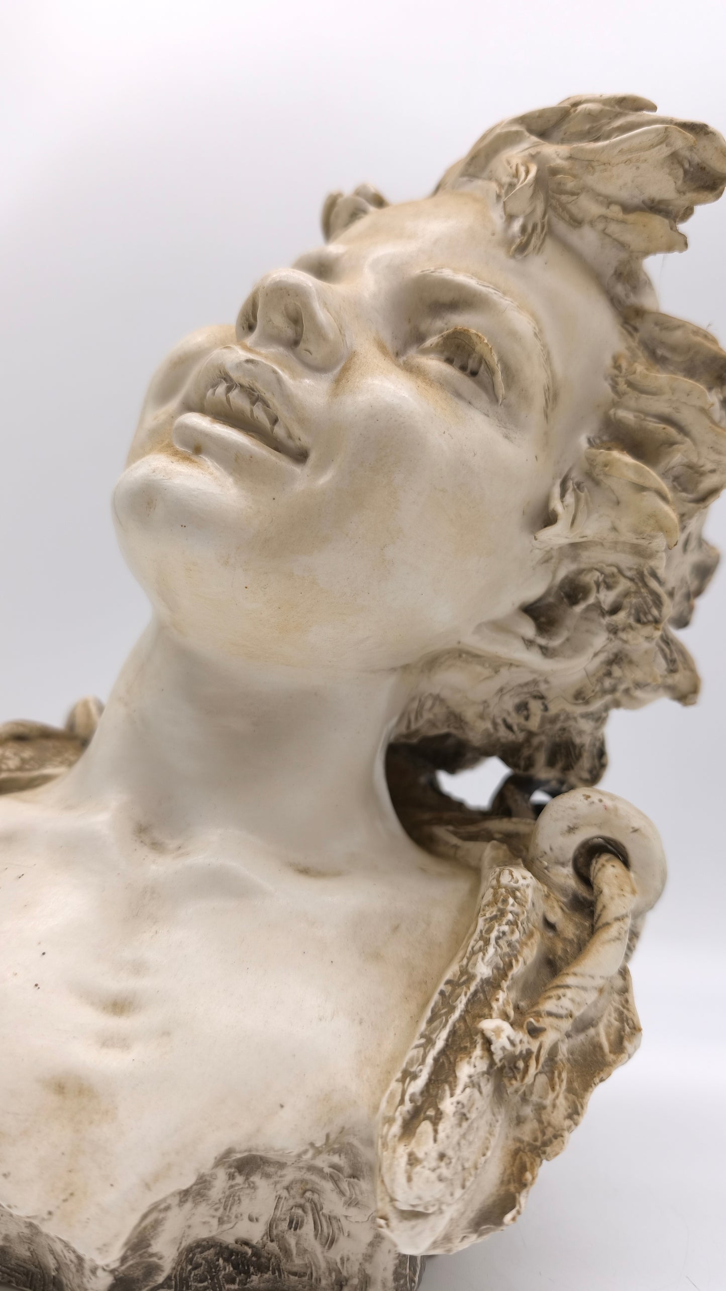 89880 Mezzobusto in ceramica Capodimonte Mollica