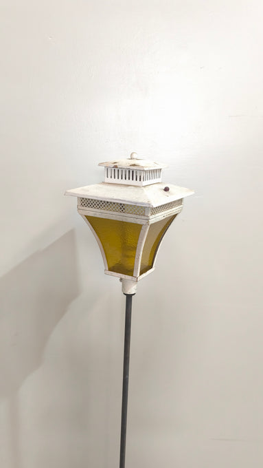 23 Lampione da esterno con base in ferro