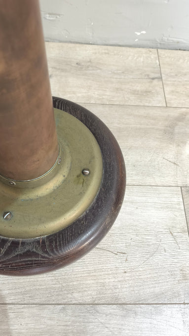 24 Sedia navale girevole in mogano con base in ottone, anni '20