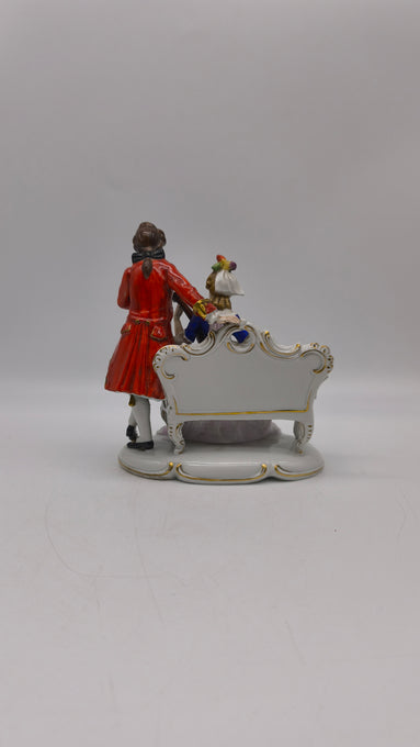 90082 Statuina in ceramica di Capodimonte lezioni di mandolino