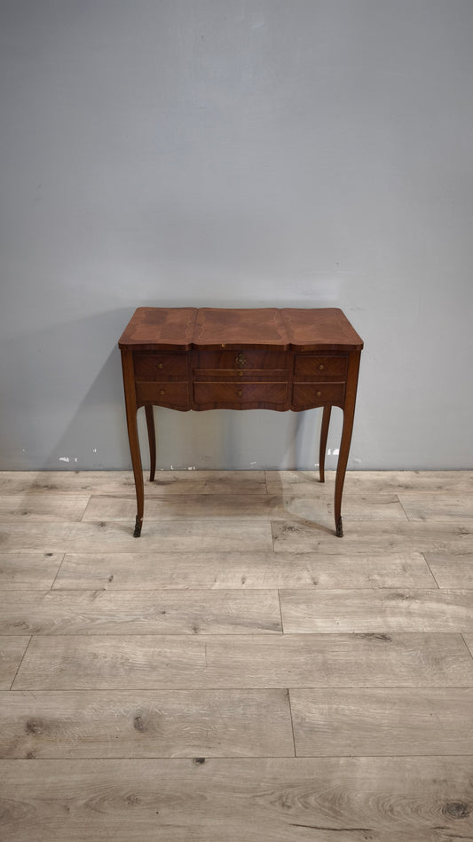 36 Toletta intarsiata in legno con inserti decorativi in metallo