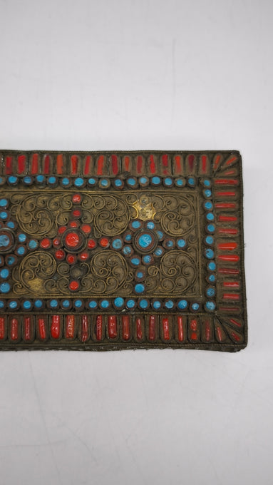 90083 Scatola Tibetana-Nepalese anni '50 con decorazioni a pasta vitrea