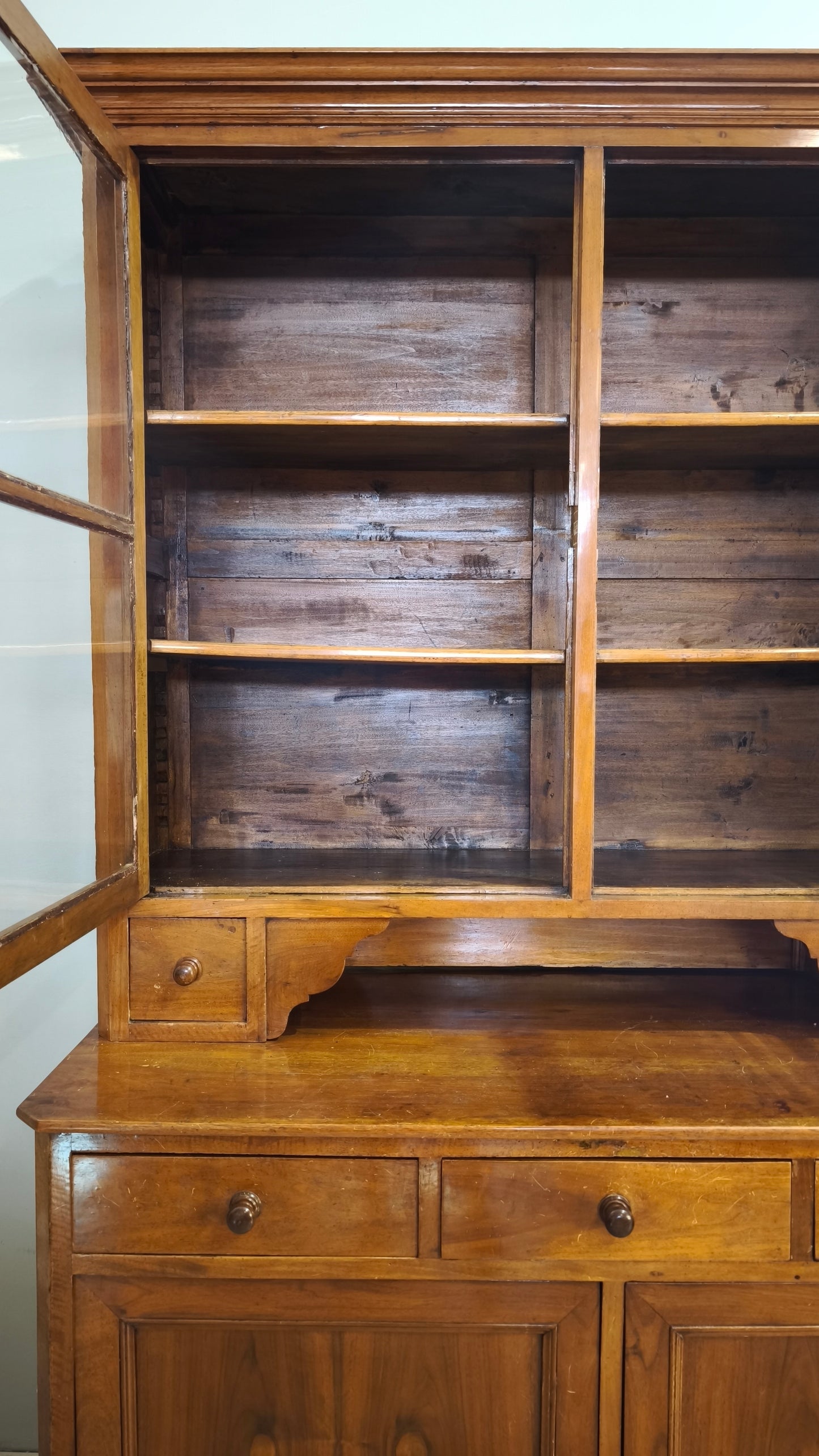 90303 Credenza due corpi in legno massello