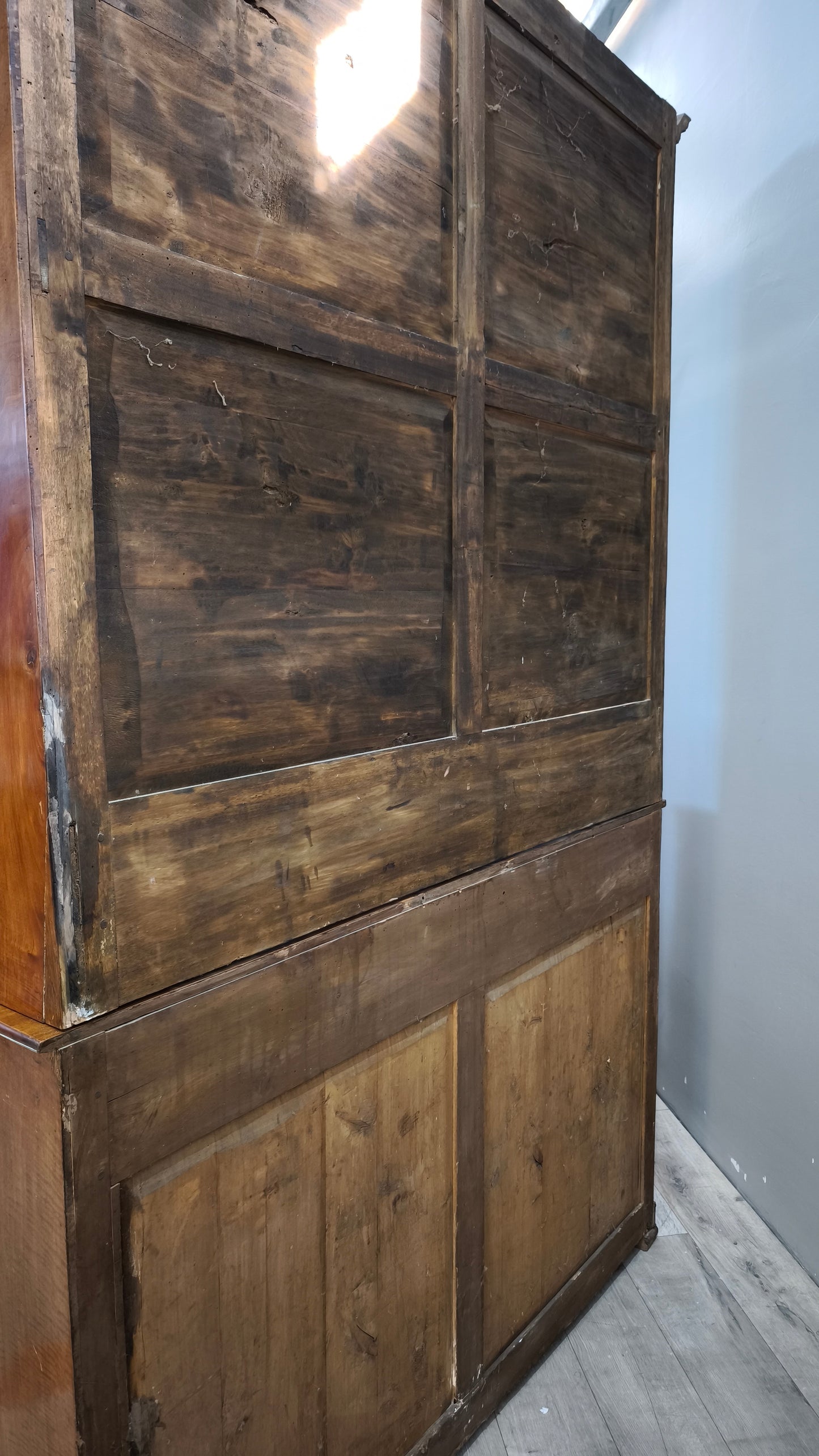 90303 Credenza due corpi in legno massello