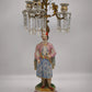 90336 Candelabro con statua in porcellana