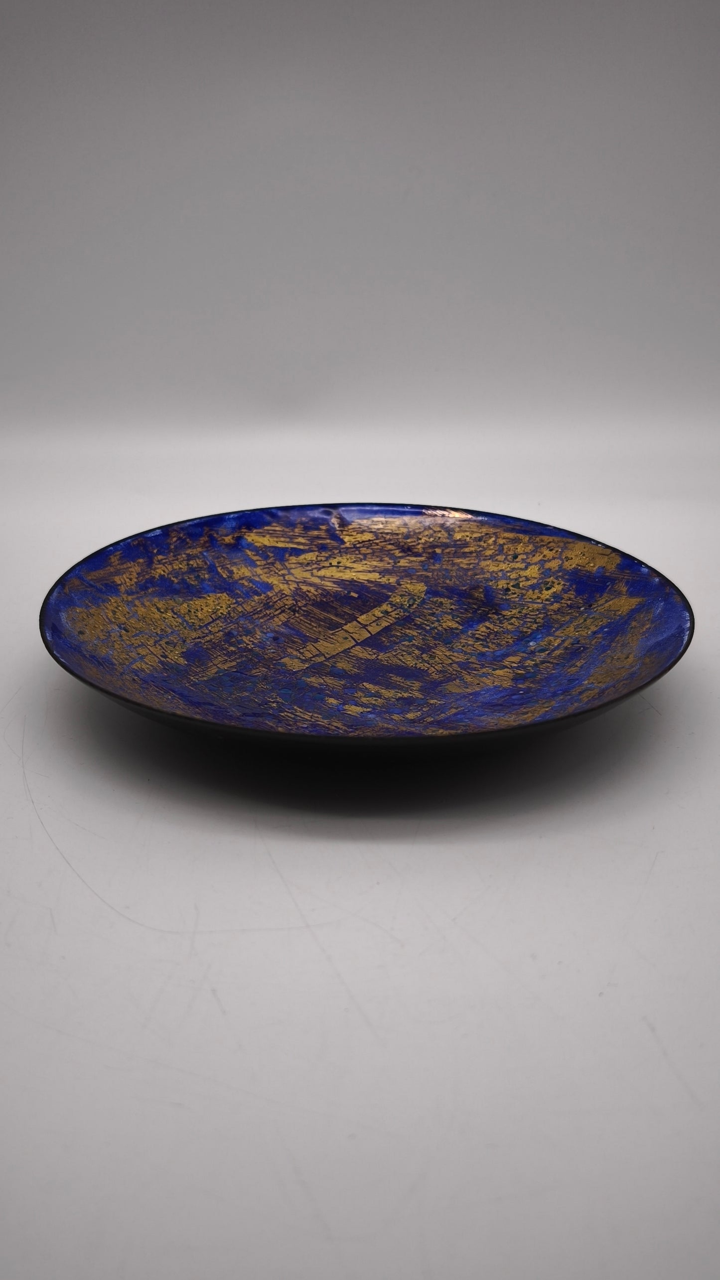 90409 Piatto decorativo in vetro blu e oro