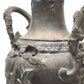 90244 Vaso in metallo lavorato con base in marmo