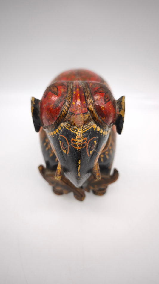 15 Elefante in legno decorato