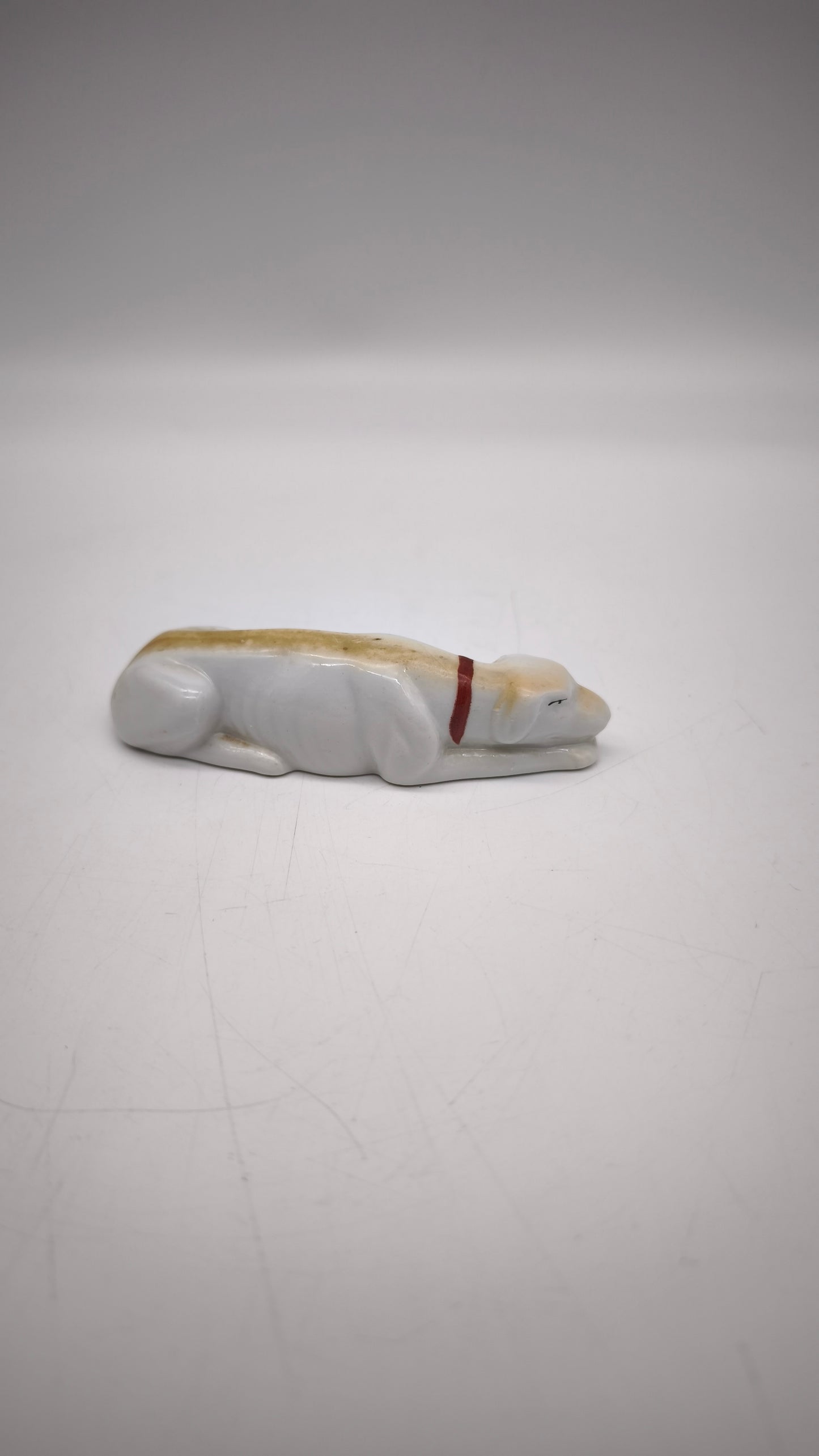 90402 Cane levriero in ceramica, metà del '900