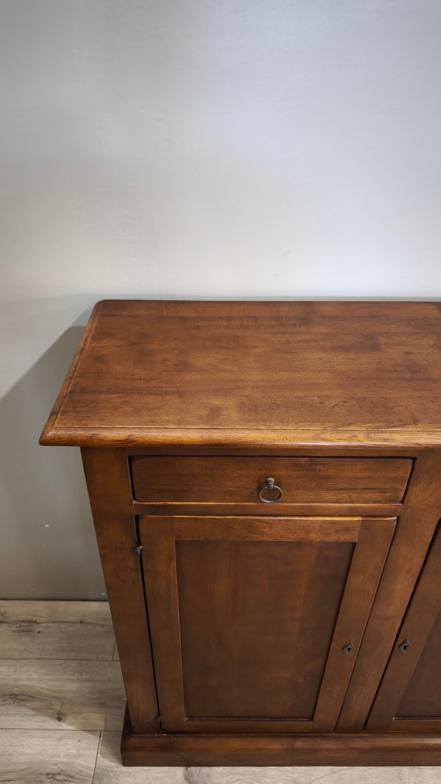 91728 Servante in legno con quattro sportelli
