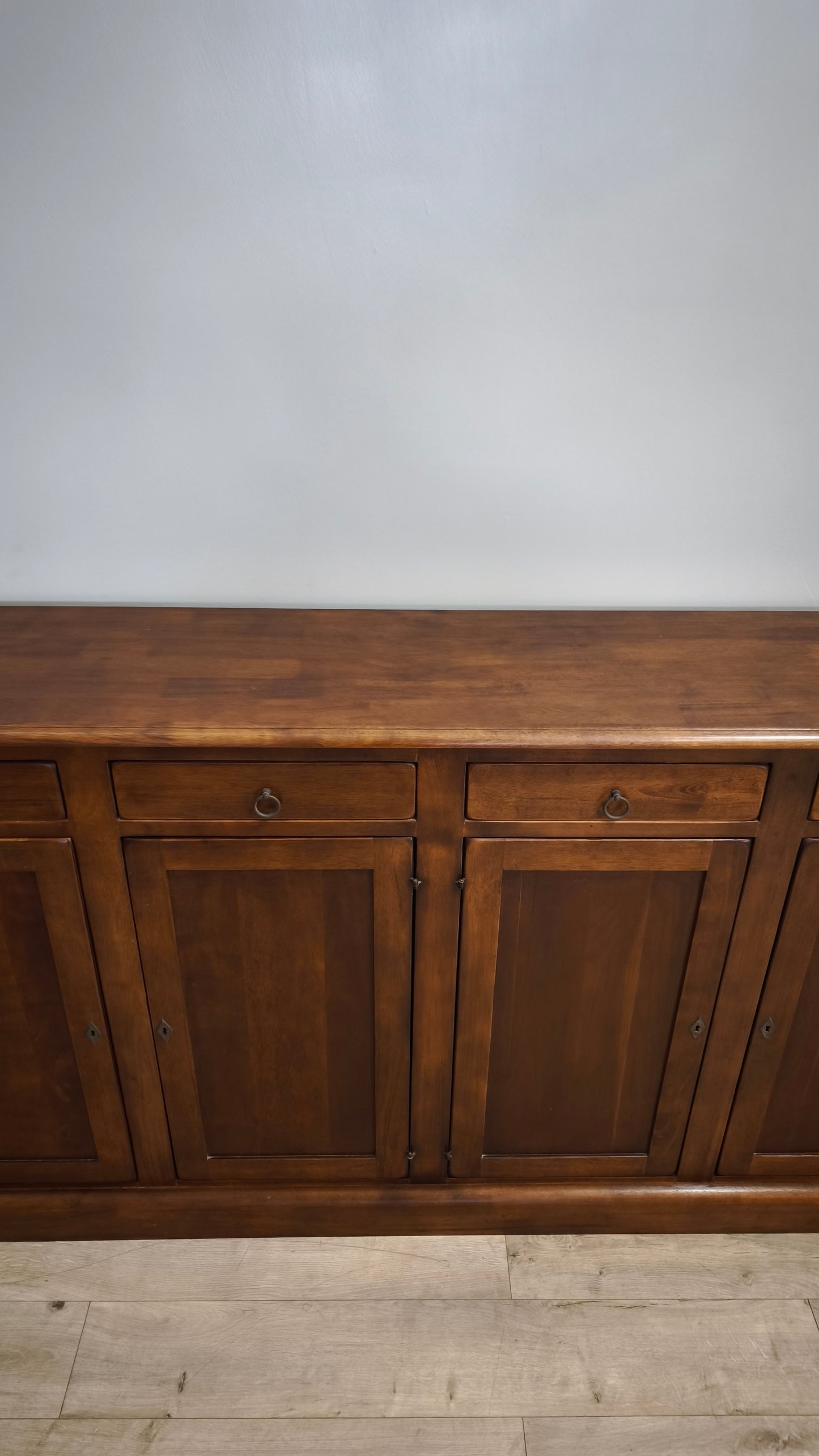 91728 Servante in legno con quattro sportelli
