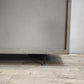 90486 Mobile bancone in ferro con sportelli scorrevoli