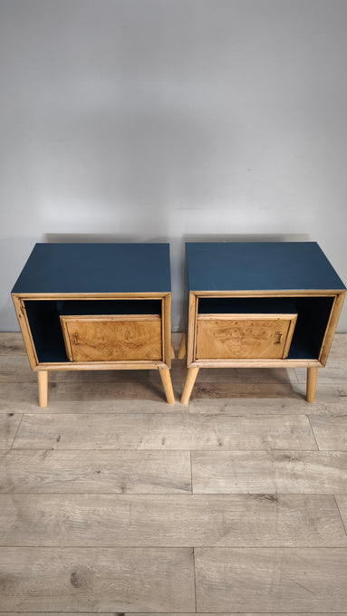 9 Coppia di comodini anni '60 in legno dipinto