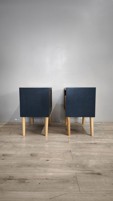 9 Coppia di comodini anni '60 in legno dipinto