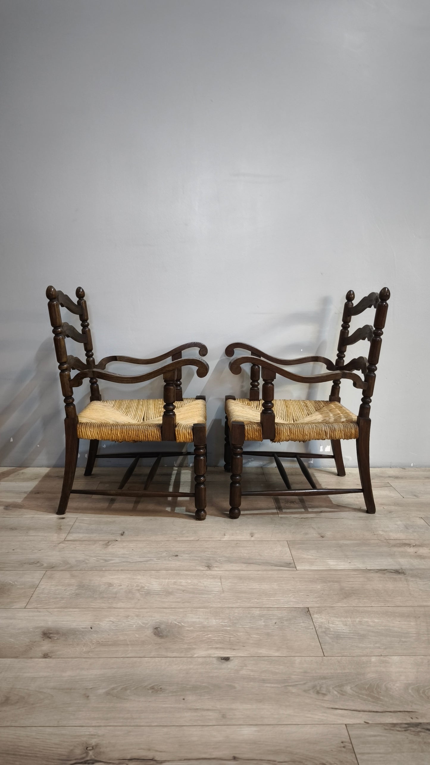 91737 Coppia di poltroncine in legno e paglia