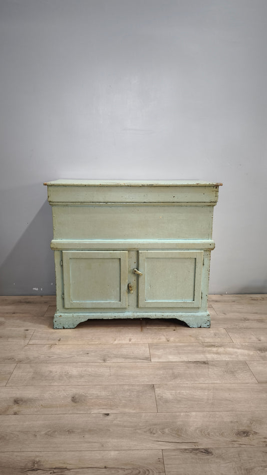 91725 Madia in legno dipinta verde chiaro