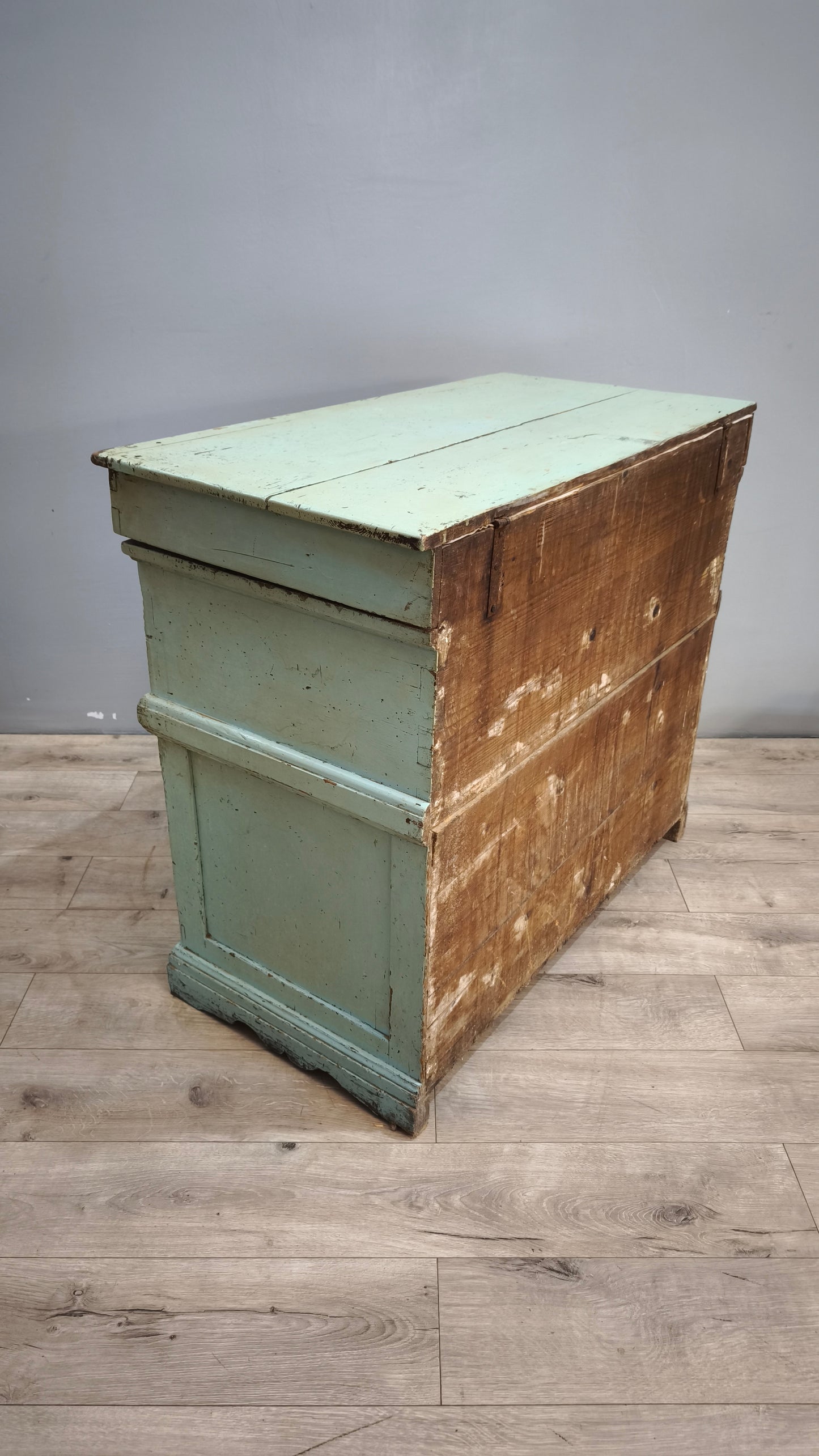 91725 Madia in legno dipinta verde chiaro