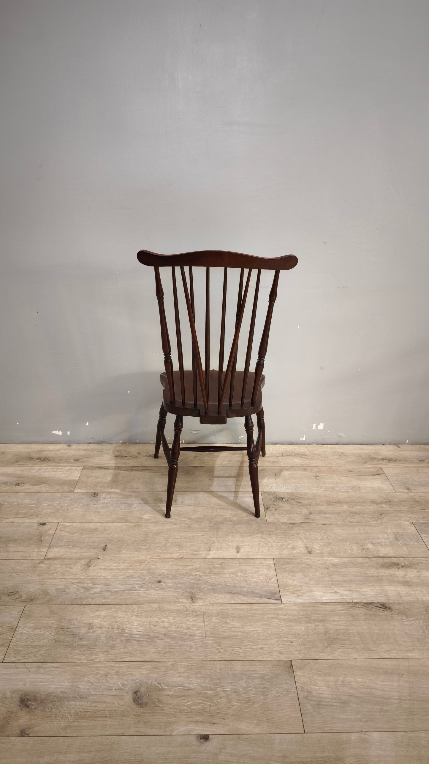 79 Sedia in legno stile country
