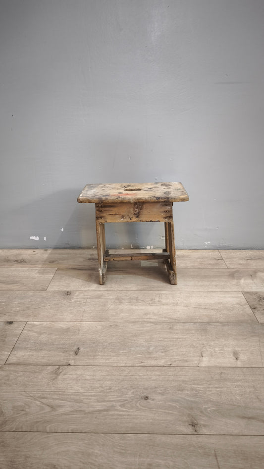 80 Sgabello in legno