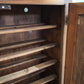 90609 Scarpiera in legno con ante dipinte