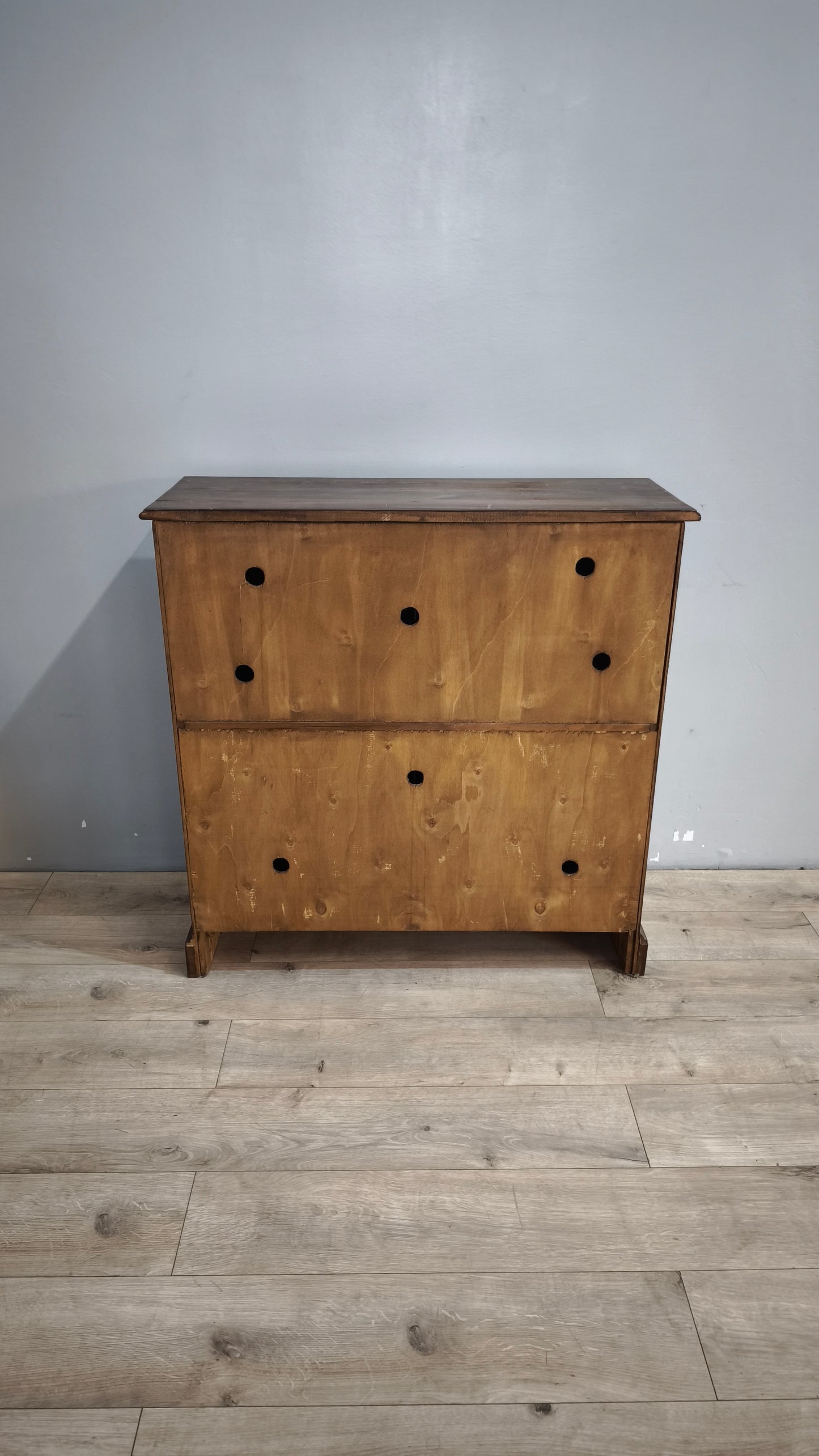 90609 Scarpiera in legno con ante dipinte