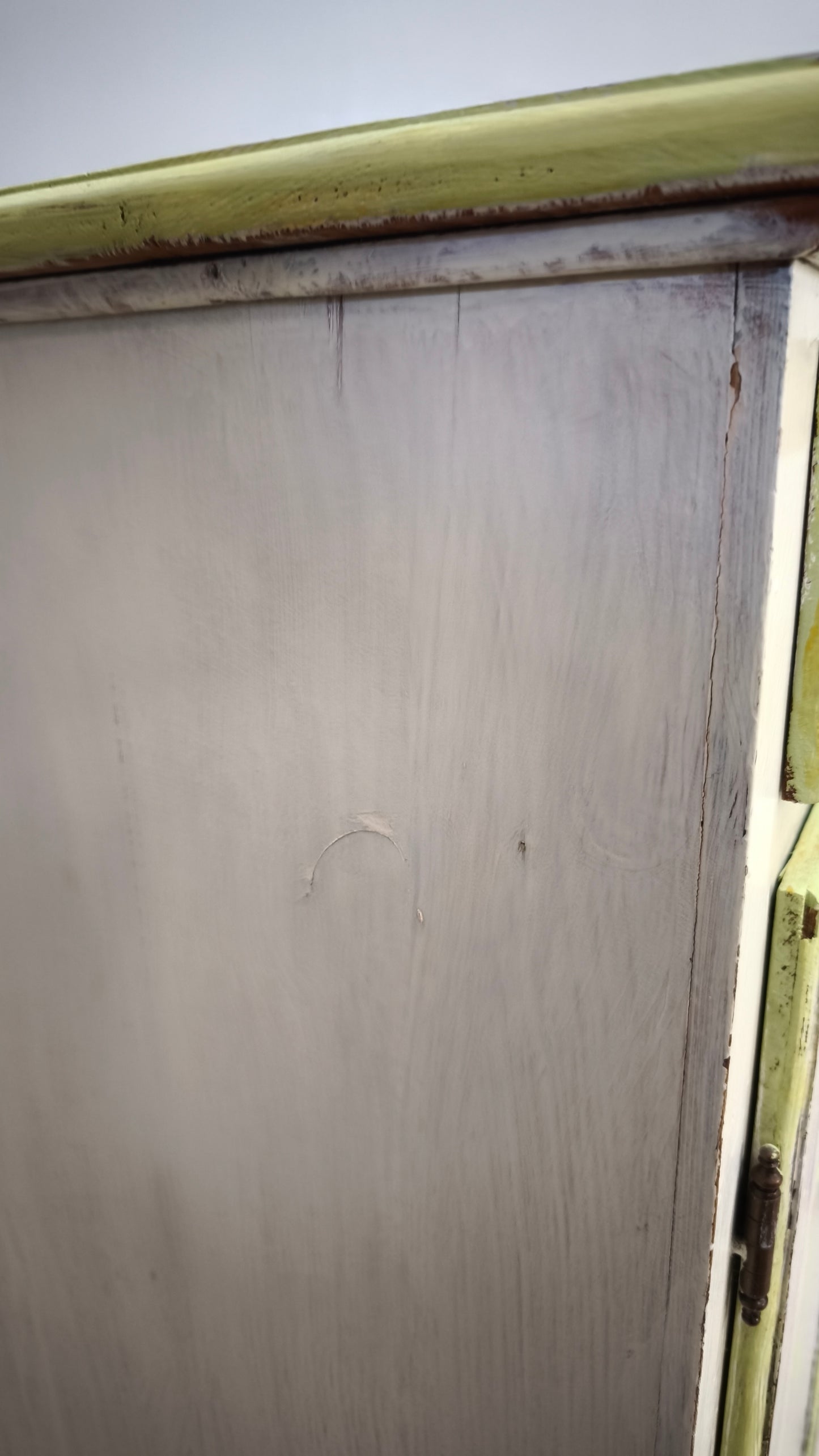 90607 Servante due sportelli in legno dipinto