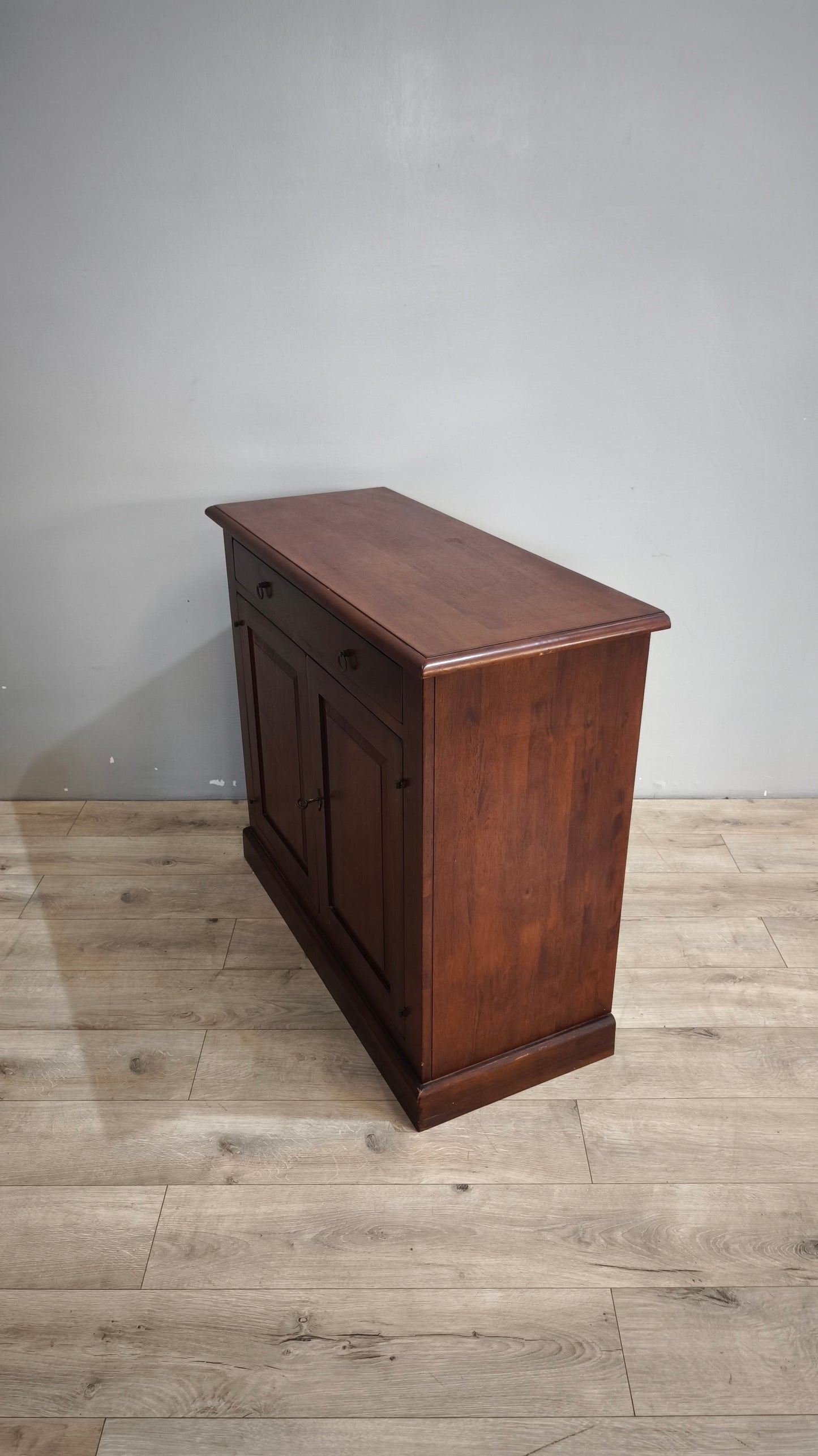90600 Servante in legno massello due sportelli