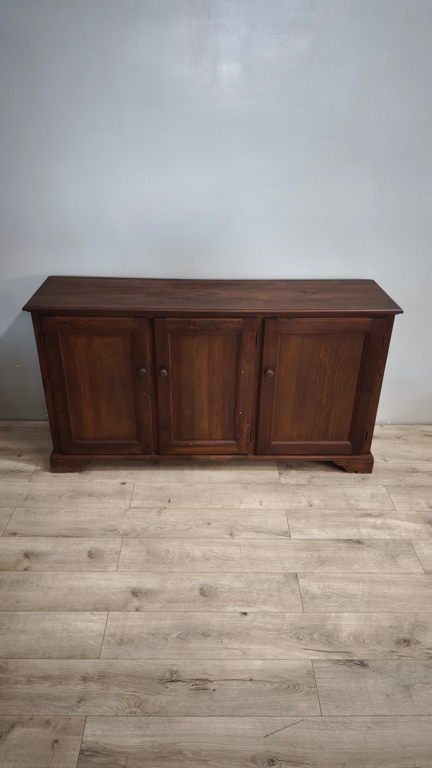 90601 Servante tre sportelli in legno massello