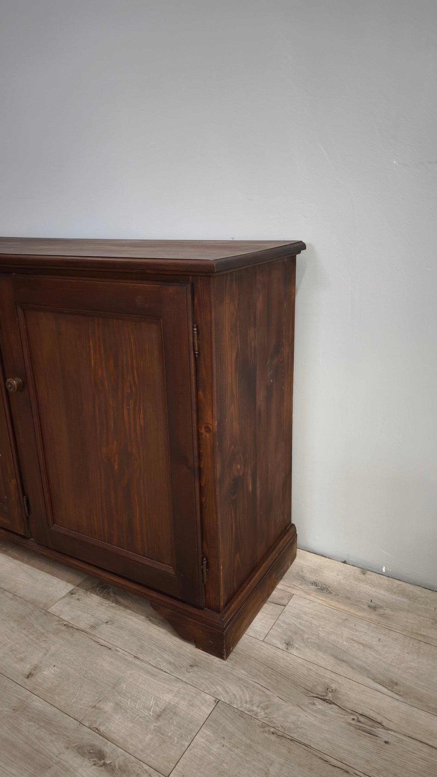 90601 Servante tre sportelli in legno massello