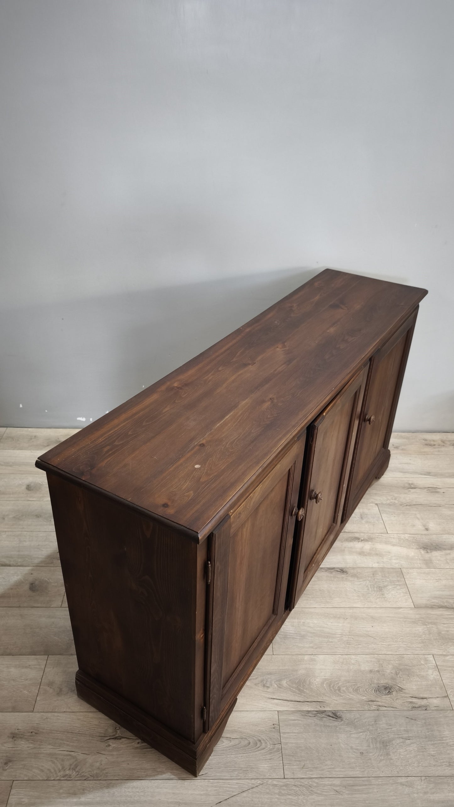 90601 Servante tre sportelli in legno massello