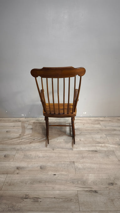 90596 Sedia a dondolo in legno