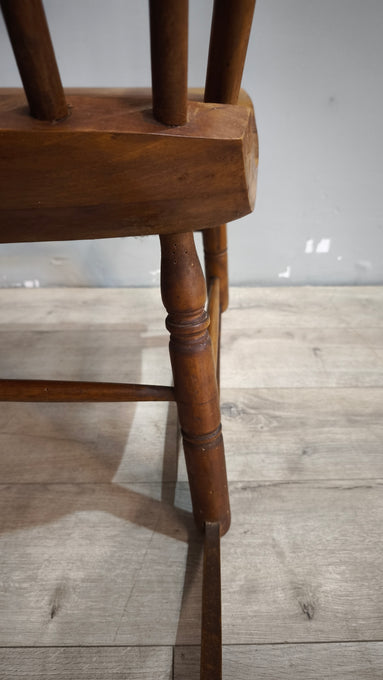 90596 Sedia a dondolo in legno