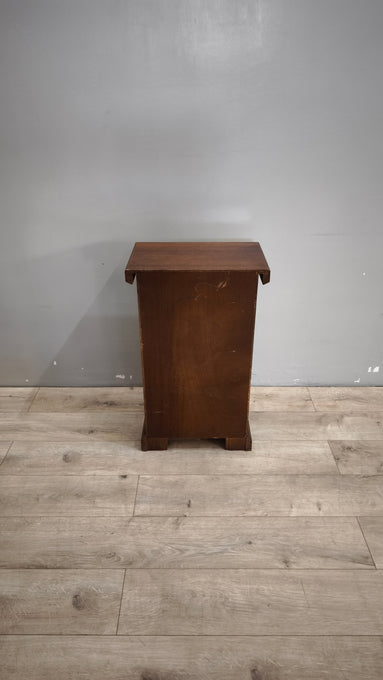 90623 Comodino in legno con cassetto e sportello